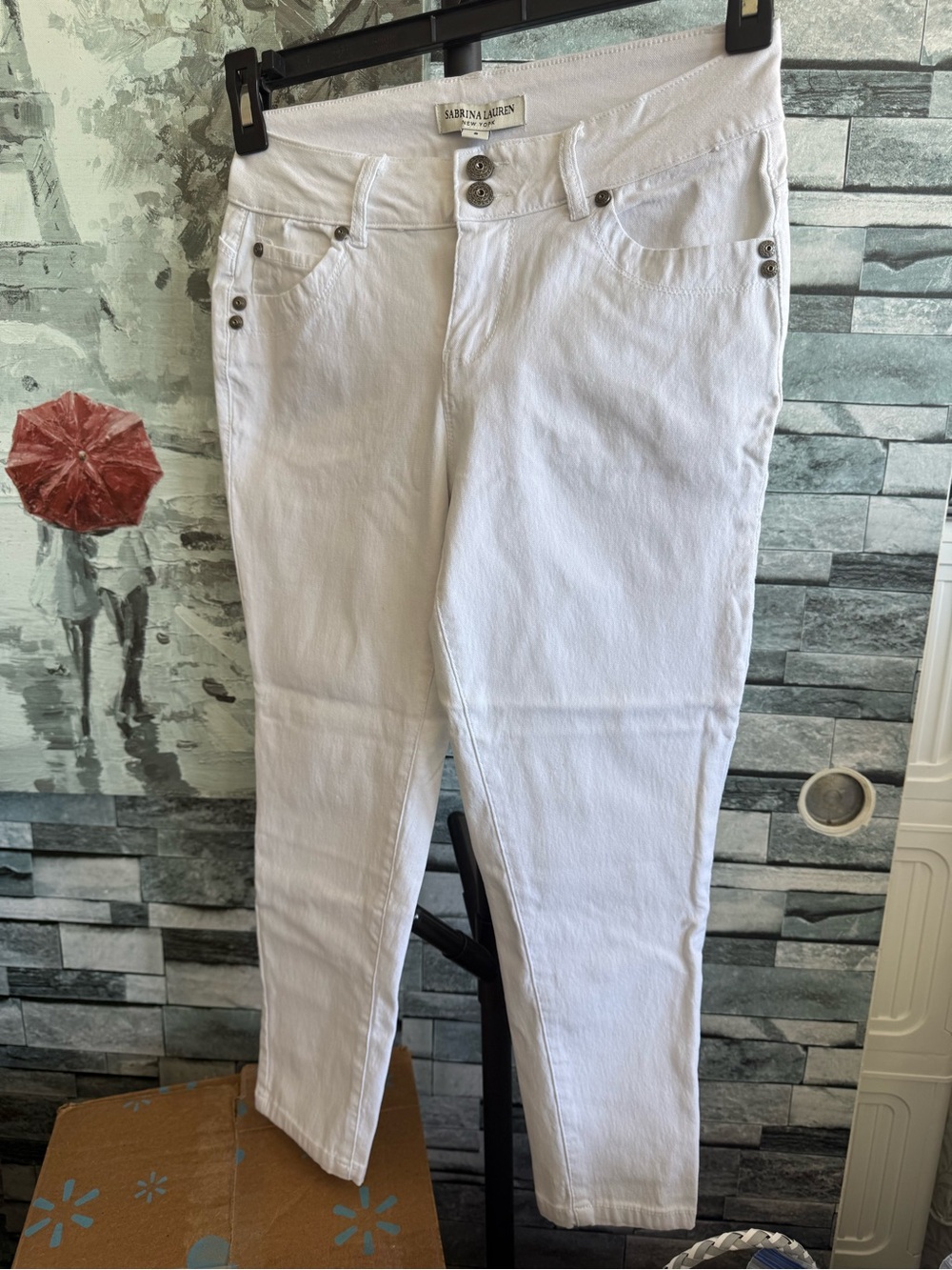 Sabrina Lauren White Skinny Jean Capris for Women